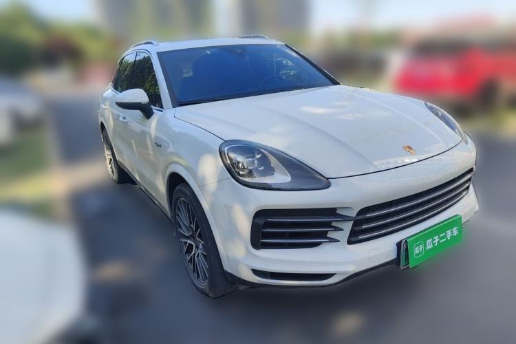 Used Porsche Cayenne E-Hybrid 2022 Cayenne E-Hybrid 2.0T Platinum Edition Front Right 45 Deg