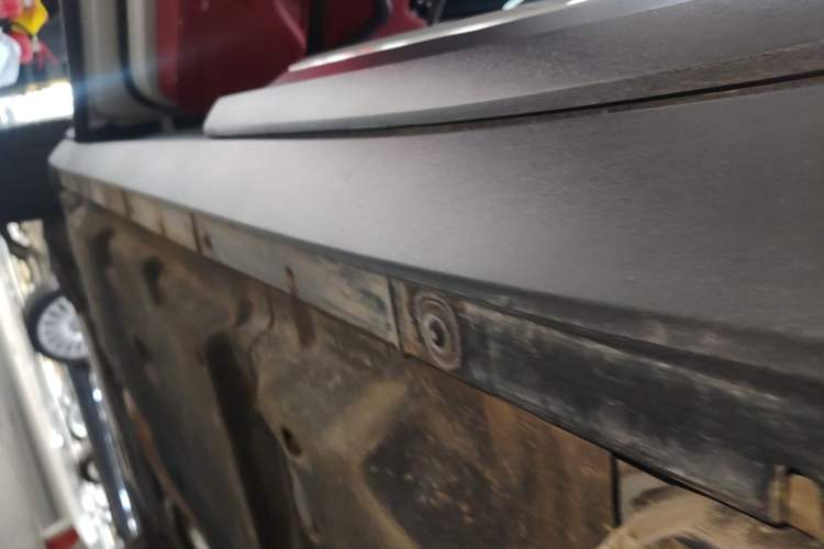 Used Porsche Cayenne E-Hybrid 2022 Cayenne E-Hybrid 2.0T Platinum Edition Left Side Sill
