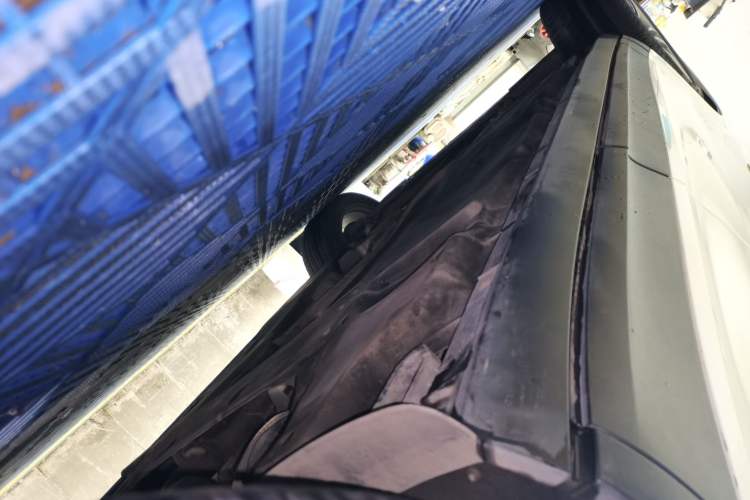 Used Porsche Cayenne E-Hybrid 2022 Cayenne E-Hybrid 2.0T Platinum Edition Left Side Sill