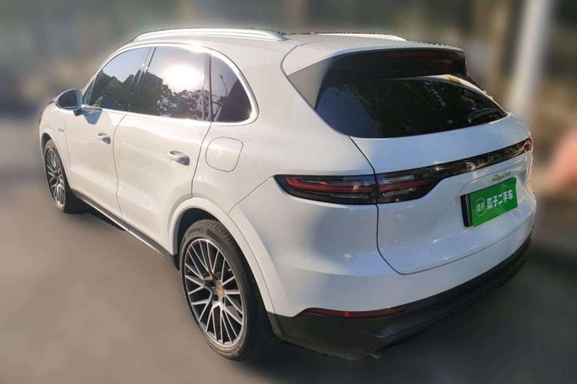 Used Porsche Cayenne E-Hybrid 2022 Cayenne E-Hybrid 2.0T Platinum Edition Rear Left 45 Deg