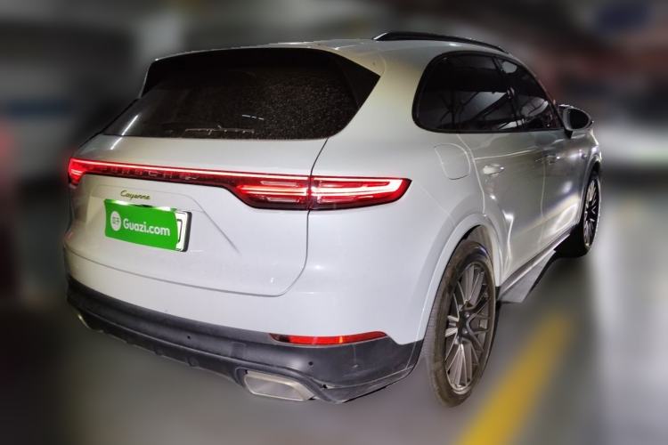 Used Porsche Cayenne E-Hybrid 2022 Cayenne E-Hybrid 2.0T Platinum Edition Rear Right 45 Deg