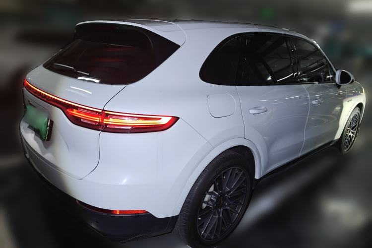 Used Porsche Cayenne E-Hybrid 2022 Cayenne E-Hybrid 2.0T Platinum Edition Rear Right 45 Deg