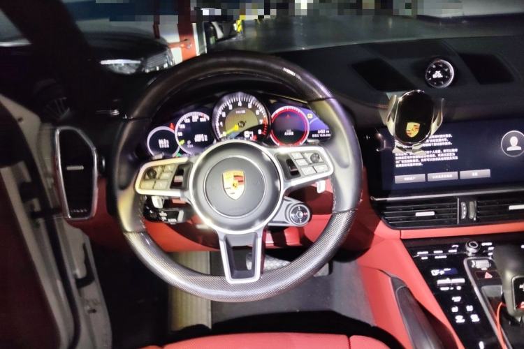 Used Porsche Cayenne E-Hybrid 2022 Cayenne E-Hybrid 2.0T Platinum Edition Steering Wheel