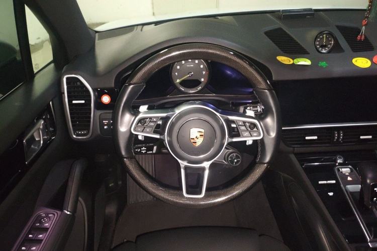 Used Porsche Cayenne E-Hybrid 2022 Cayenne E-Hybrid 2.0T Platinum Edition Steering Wheel