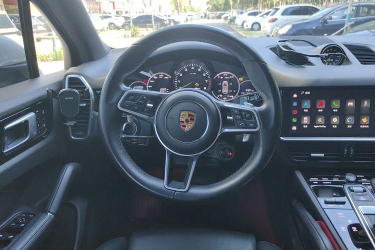 Used Porsche Cayenne E-Hybrid 2022 Cayenne E-Hybrid 2.0T Platinum Edition Steering Wheel