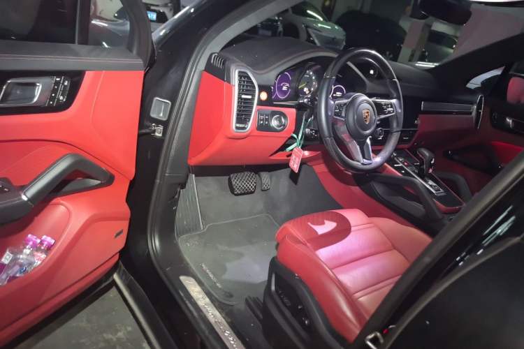 Used Porsche Cayenne E-Hybrid 2023 Cayenne E-Hybrid 2.0T Platinum Edition Driver Seat