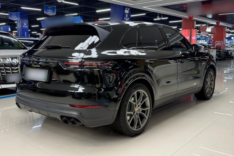 Used Porsche Cayenne E-Hybrid 2023 Cayenne E-Hybrid 2.0T Platinum Edition Exterior 4