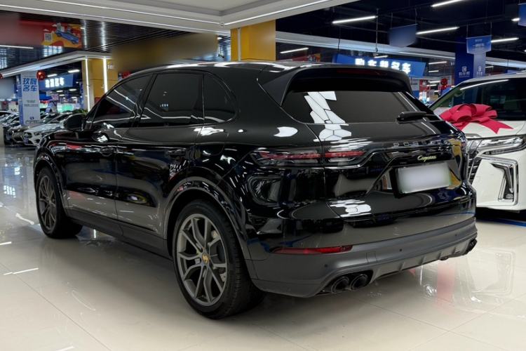 Used Porsche Cayenne E-Hybrid 2023 Cayenne E-Hybrid 2.0T Platinum Edition Exterior 7