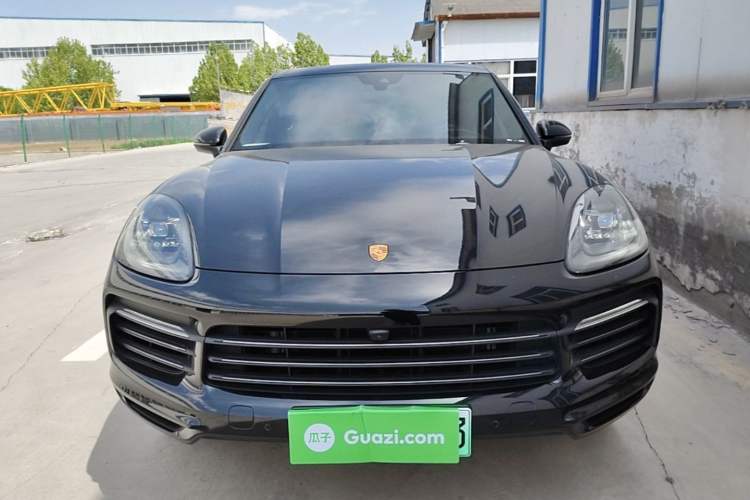 Used Porsche Cayenne E-Hybrid 2023 Cayenne E-Hybrid 2.0T Front