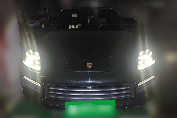 Used Porsche Cayenne E-Hybrid 2023 Cayenne E-Hybrid 2.0T Front