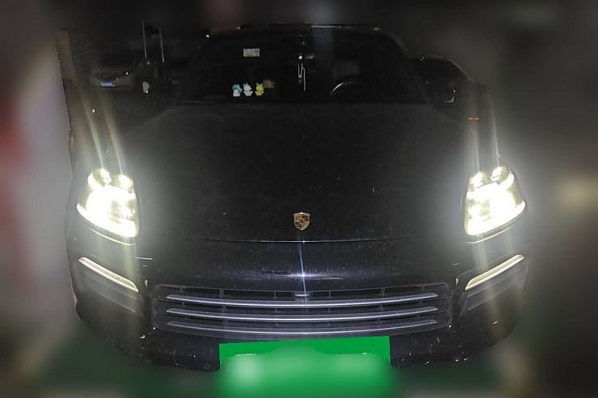 Used Porsche Cayenne E-Hybrid 2023 Cayenne E-Hybrid 2.0T Front
