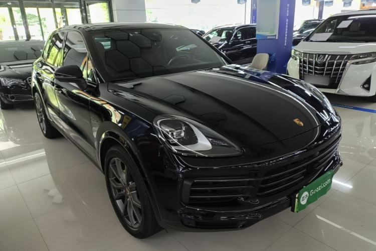 Used Porsche Cayenne E-Hybrid 2023 Cayenne E-Hybrid 2.0T Platinum Edition Front Right 45 Deg