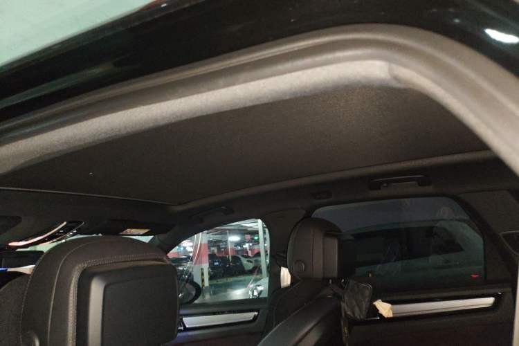 Used Porsche Cayenne E-Hybrid 2023 Cayenne E-Hybrid 2.0T Platinum Edition Headliner
