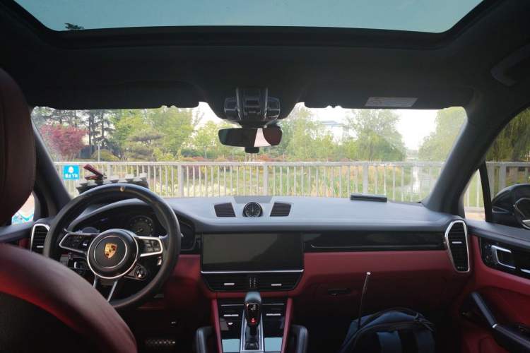 Used Porsche Cayenne E-Hybrid 2023 Cayenne E-Hybrid 2.0T Headliner