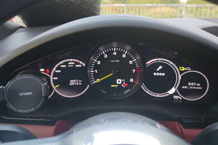 Used Porsche Cayenne E-Hybrid 2023 Cayenne E-Hybrid 2.0T Instrument Cluster