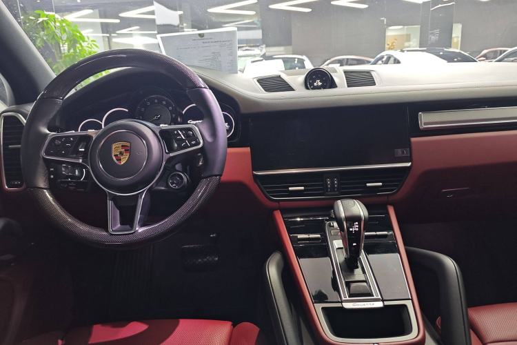 Used Porsche Cayenne E-Hybrid 2023 Cayenne E-Hybrid 2.0T Platinum Edition Interior 1