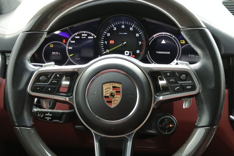 Used Porsche Cayenne E-Hybrid 2023 Cayenne E-Hybrid 2.0T Platinum Edition Interior 2