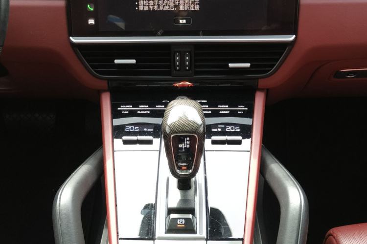 Used Porsche Cayenne E-Hybrid 2023 Cayenne E-Hybrid 2.0T Platinum Edition Interior 4