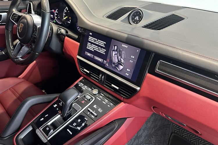 Used Porsche Cayenne E-Hybrid 2023 Cayenne E-Hybrid 2.0T Platinum Edition Interior 4
