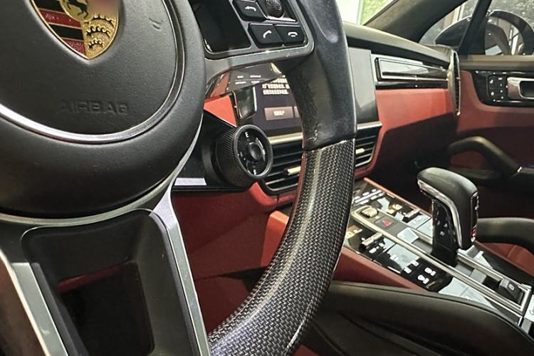 Used Porsche Cayenne E-Hybrid 2023 Cayenne E-Hybrid 2.0T Platinum Edition Interior 5