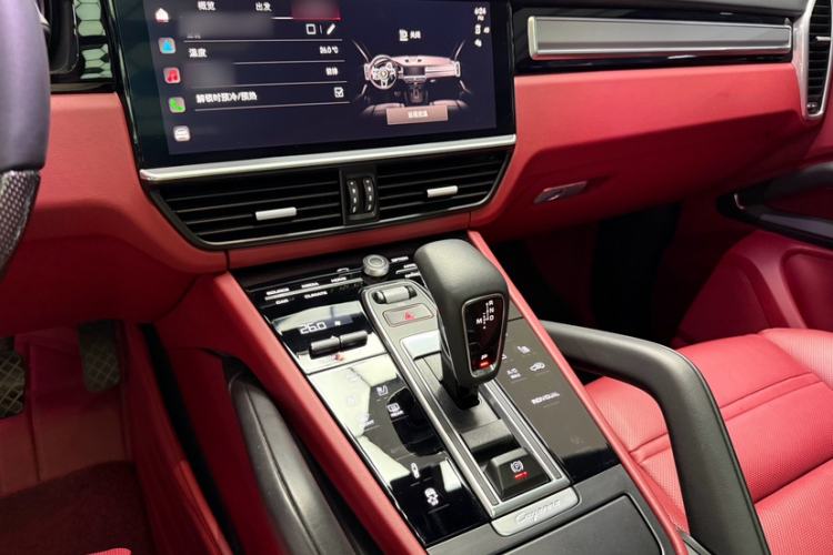 Used Porsche Cayenne E-Hybrid 2023 Cayenne E-Hybrid 2.0T Platinum Edition Interior 7