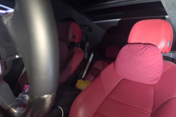 Used Porsche Cayenne E-Hybrid 2023 Cayenne E-Hybrid 2.0T Platinum Edition Left Front Seat