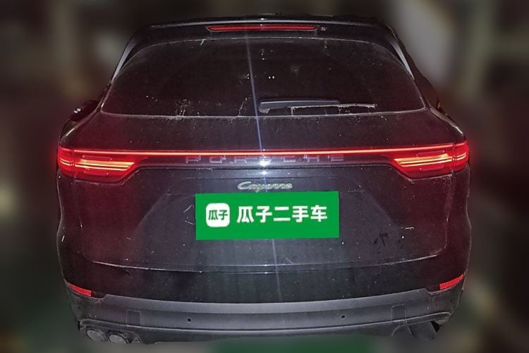 Used Porsche Cayenne E-Hybrid 2023 Cayenne E-Hybrid 2.0T Rear