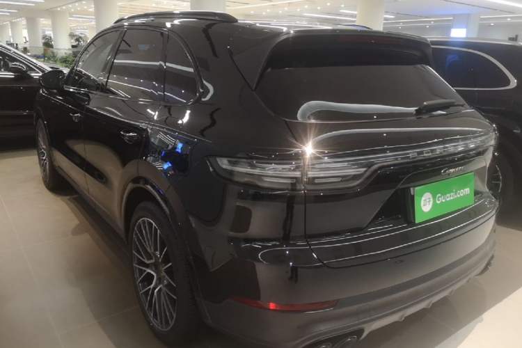 Used Porsche Cayenne E-Hybrid 2023 Cayenne E-Hybrid 2.0T Platinum Edition Rear Left 45 Deg