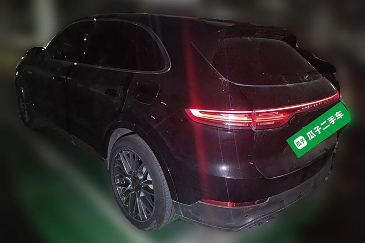 Used Porsche Cayenne E-Hybrid 2023 Cayenne E-Hybrid 2.0T Rear Left 45 Deg