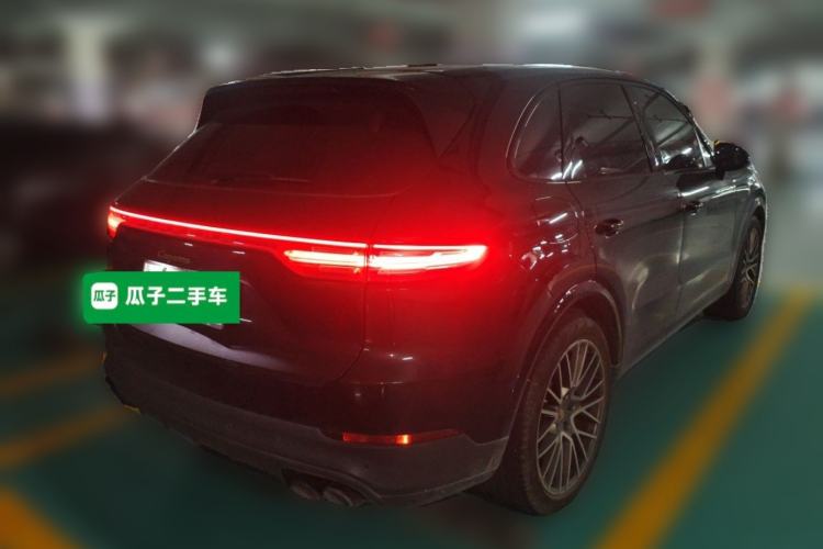 Used Porsche Cayenne E-Hybrid 2023 Cayenne E-Hybrid 2.0T Platinum Edition Rear Right 45 Deg