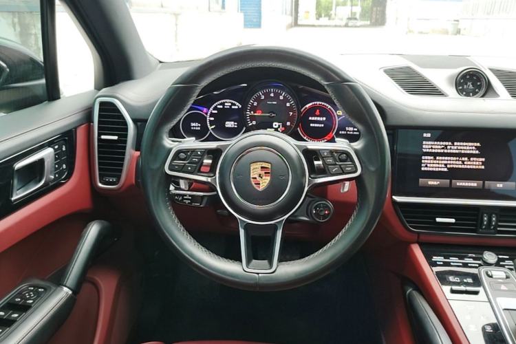 Used Porsche Cayenne E-Hybrid 2023 Cayenne E-Hybrid 2.0T Steering Wheel