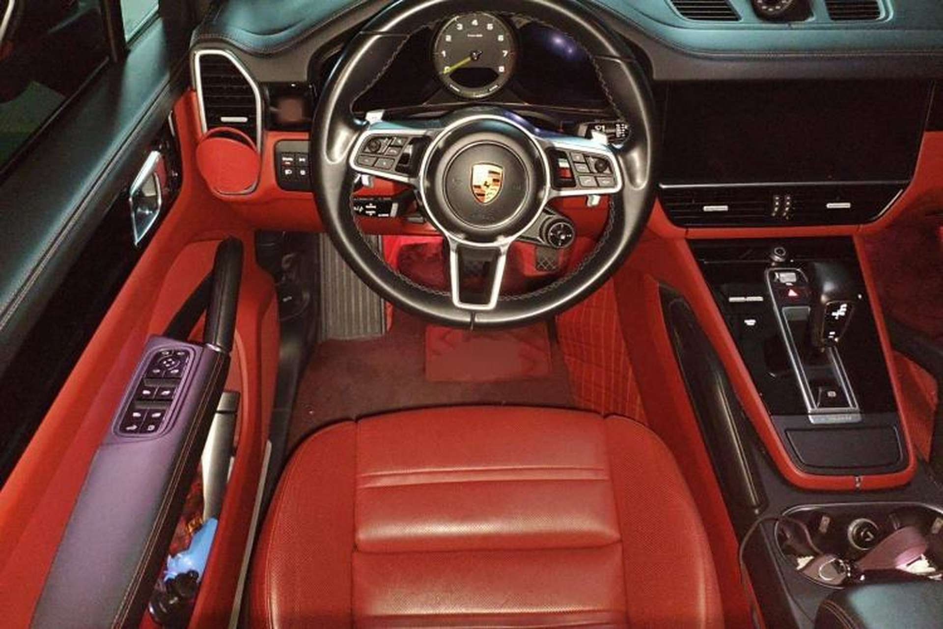 Used Porsche Cayenne E-Hybrid 2023 Cayenne E-Hybrid 2.0T Steering Wheel