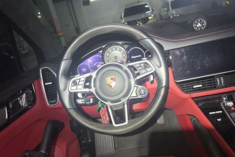Used Porsche Cayenne E-Hybrid 2023 Cayenne E-Hybrid 2.0T Platinum Edition Steering Wheel