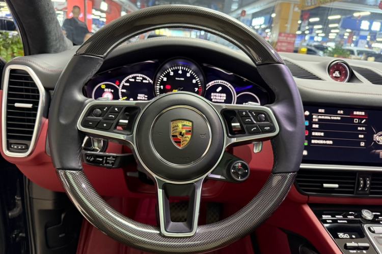 Used Porsche Cayenne E-Hybrid 2023 Cayenne E-Hybrid 2.0T Platinum Edition Steering Wheel