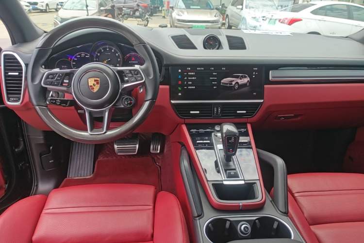 Used Porsche Cayenne E-Hybrid 2023 Cayenne E-Hybrid 2.0T Platinum Edition Center Console