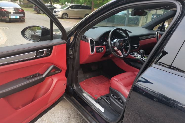 Used Porsche Cayenne E-Hybrid 2023 Cayenne E-Hybrid 2.0T Platinum Edition Driver Seat