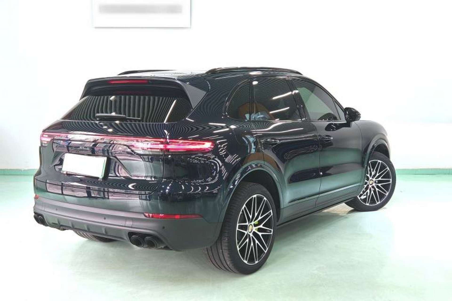 Used Porsche Cayenne E-Hybrid 2023 Cayenne E-Hybrid 2.0T Platinum Edition Exterior 1