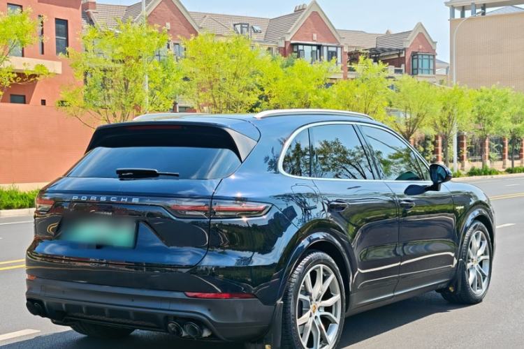 Used Porsche Cayenne E-Hybrid 2023 Cayenne E-Hybrid 2.0T Exterior 2