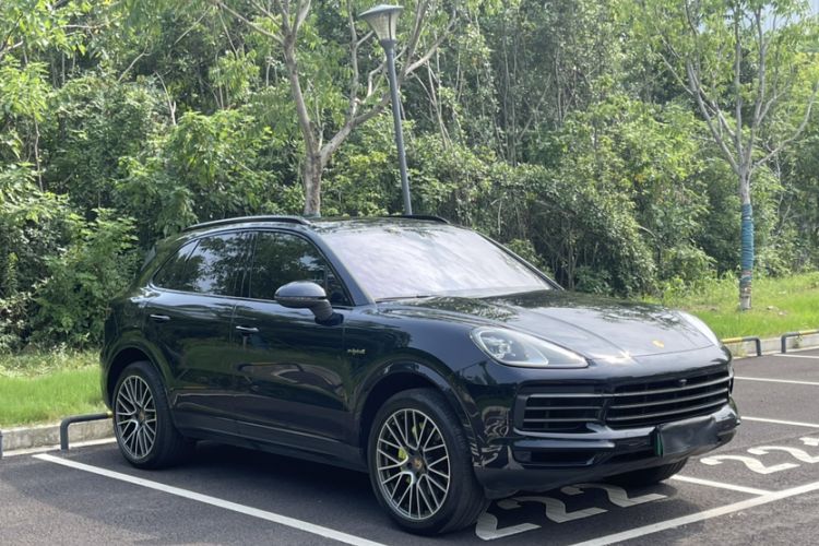 Used Porsche Cayenne E-Hybrid 2023 Cayenne E-Hybrid 2.0T Platinum Edition Exterior 2