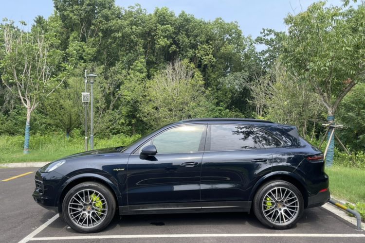 Used Porsche Cayenne E-Hybrid 2023 Cayenne E-Hybrid 2.0T Platinum Edition Exterior 3