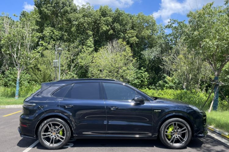 Used Porsche Cayenne E-Hybrid 2023 Cayenne E-Hybrid 2.0T Platinum Edition Exterior 3