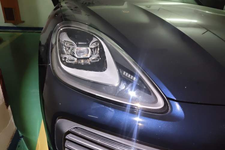 Used Porsche Cayenne E-Hybrid 2023 Cayenne E-Hybrid 2.0T Platinum Edition Exterior 6