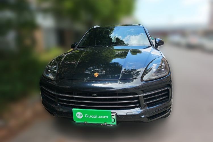 Used Porsche Cayenne E-Hybrid 2023 Cayenne E-Hybrid 2.0T Platinum Edition Front
