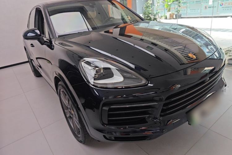 Used Porsche Cayenne E-Hybrid 2023 Cayenne E-Hybrid 2.0T Platinum Edition Front Right 45 Deg