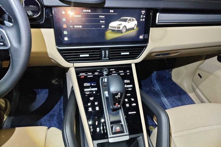Used Porsche Cayenne E-Hybrid 2023 Cayenne E-Hybrid 2.0T Platinum Edition Gear Lever