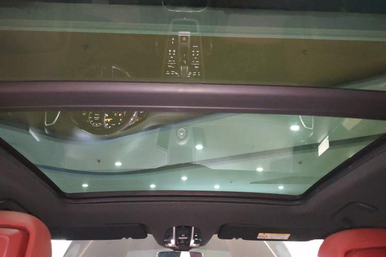 Used Porsche Cayenne E-Hybrid 2023 Cayenne E-Hybrid 2.0T Headliner