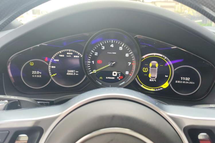 Used Porsche Cayenne E-Hybrid 2023 Cayenne E-Hybrid 2.0T Instrument Cluster