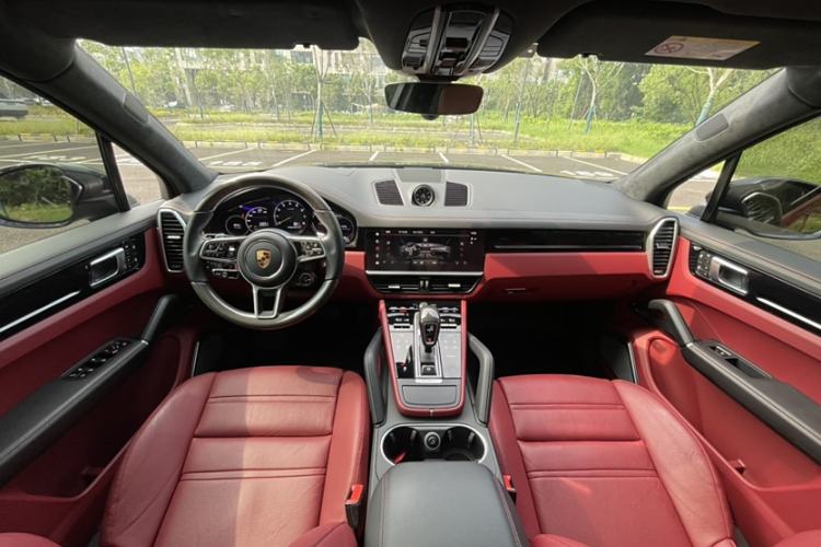 Used Porsche Cayenne E-Hybrid 2023 Cayenne E-Hybrid 2.0T Platinum Edition Interior 1