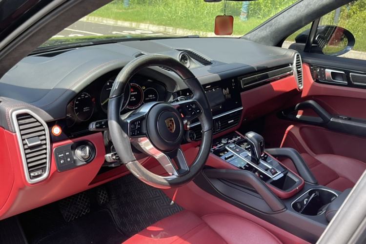 Used Porsche Cayenne E-Hybrid 2023 Cayenne E-Hybrid 2.0T Platinum Edition Interior 6