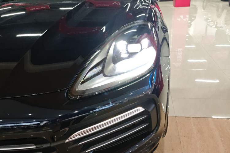 Used Porsche Cayenne E-Hybrid 2023 Cayenne E-Hybrid 2.0T Left Front Headlight